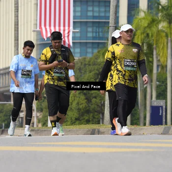 Runner Photo 6551132