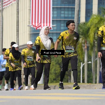 Runner Photo 6551187