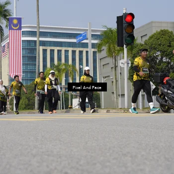 Runner Photo 6551200