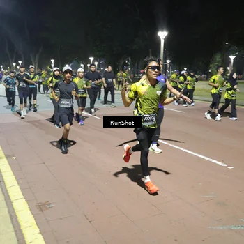Runner Photo 6551249