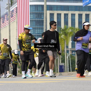 Runner Photo 6551429