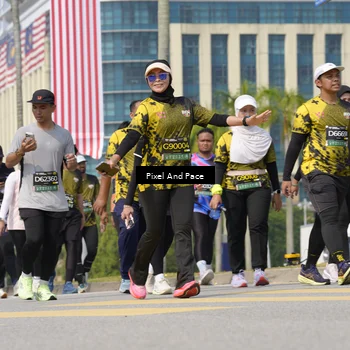 Runner Photo 6551590