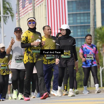 Runner Photo 6551620
