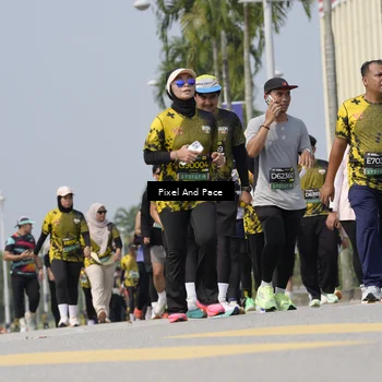 Runner Photo 6551655