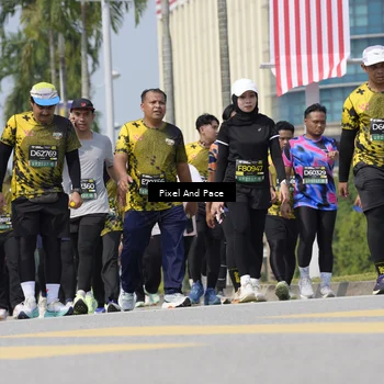 Runner Photo 6551666