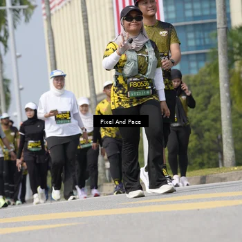Runner Photo 6551757