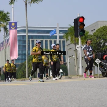 Runner Photo 6552022