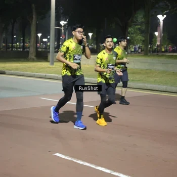 Runner Photo 6552024