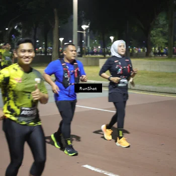 Runner Photo 6552082