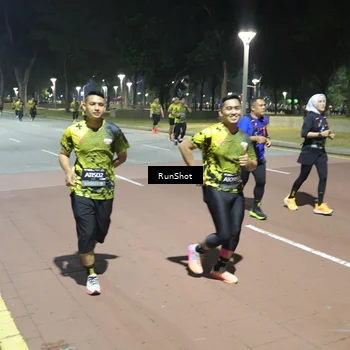 Runner Photo 6552084