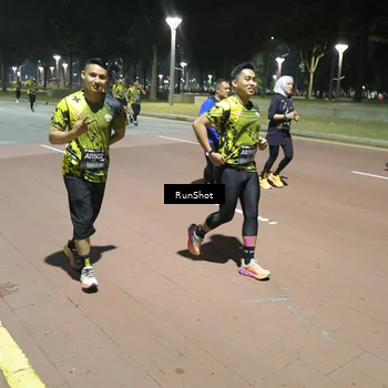 Runner Photo 6552116