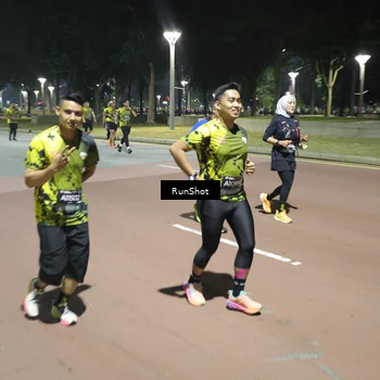 Runner Photo 6552118