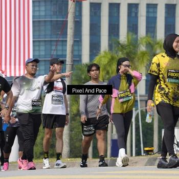 Runner Photo 6552121