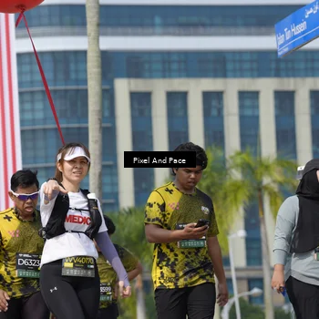 Runner Photo 6552202
