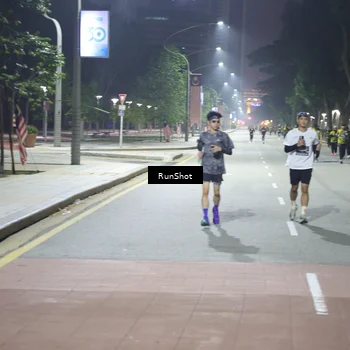 Runner Photo 6552211
