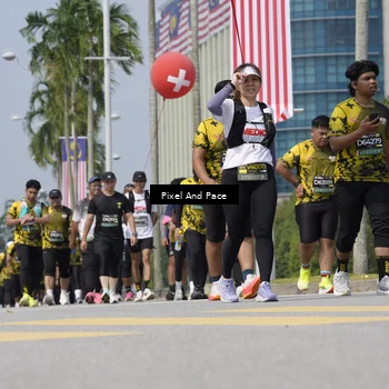 Runner Photo 6552229