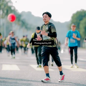 Runner Photo 6552259