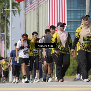 Runner Photo 6552621