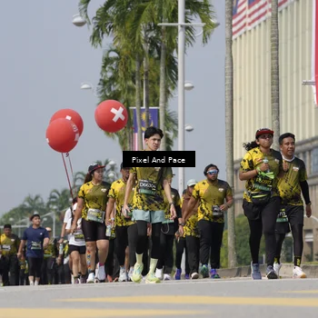 Runner Photo 6552654
