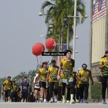 Runner Photo 6552677