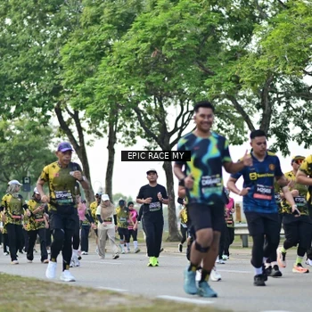 Runner Photo 6552680