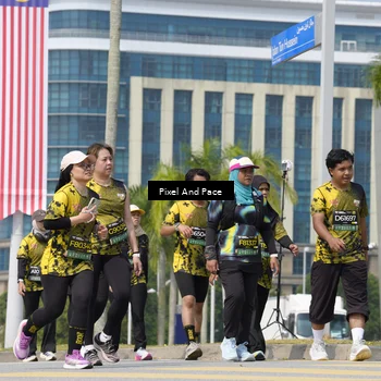 Runner Photo 6552706