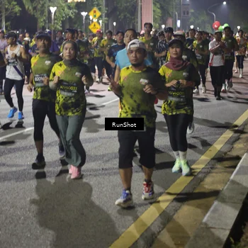 Runner Photo 6552868