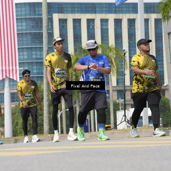 Runner Photo 6552880
