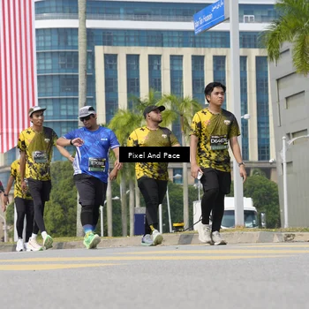 Runner Photo 6552909