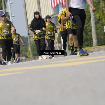 Runner Photo 6552999