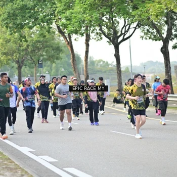 Runner Photo 6553028
