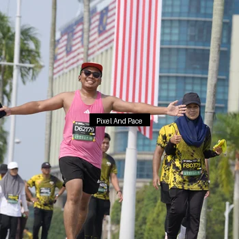 Runner Photo 6553334