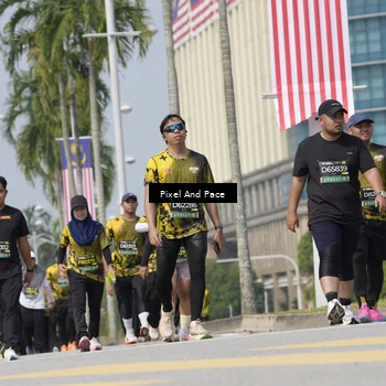 Runner Photo 6553449