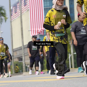 Runner Photo 6553469