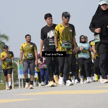 Runner Photo 6553685