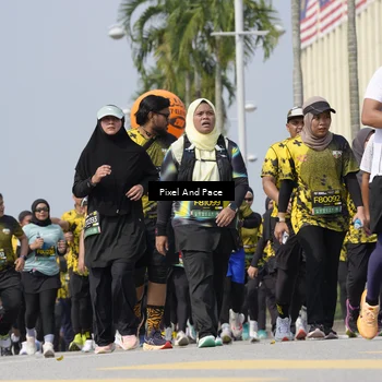 Runner Photo 6553692