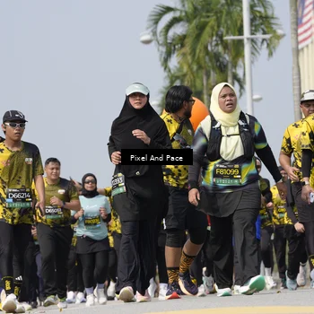 Runner Photo 6553693