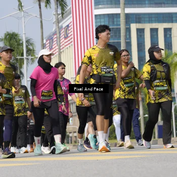 Runner Photo 6553866