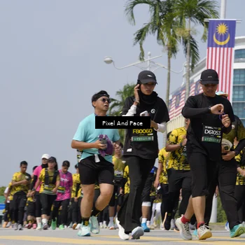Runner Photo 6553895