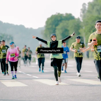Runner Photo 6553898