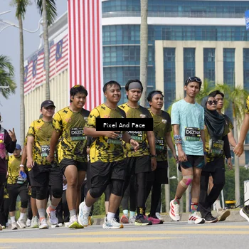 Runner Photo 6554034