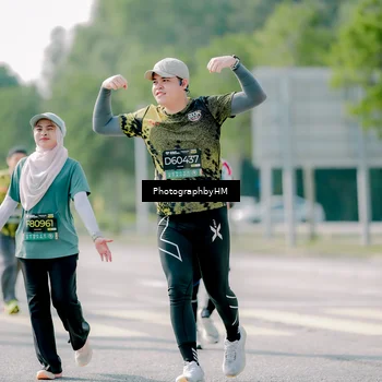 Runner Photo 6554042