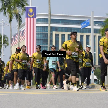 Runner Photo 6554059