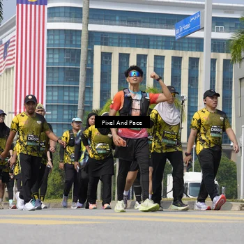 Runner Photo 6554090