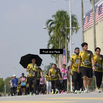Runner Photo 6554123