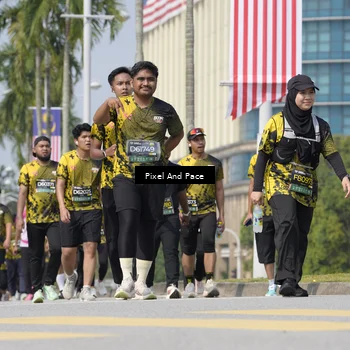 Runner Photo 6554152