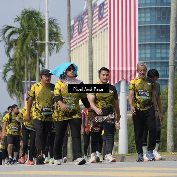 Runner Photo 6554324