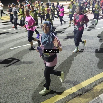 Runner Photo 6554432
