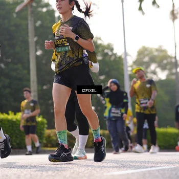 Runner Photo 6554658