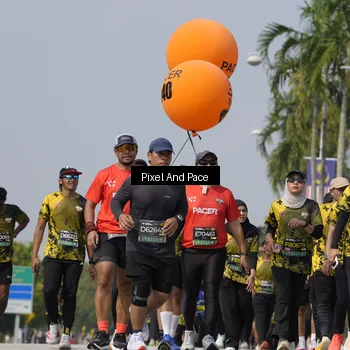 Runner Photo 6554659